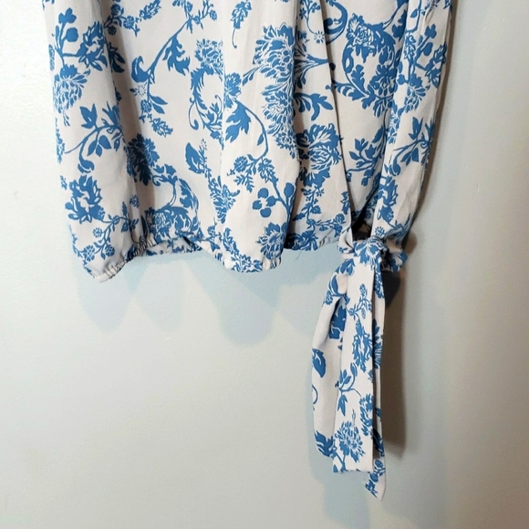 Loft Gray Blue Tie Hem Blouse Floral Small - Picture 3 of 7